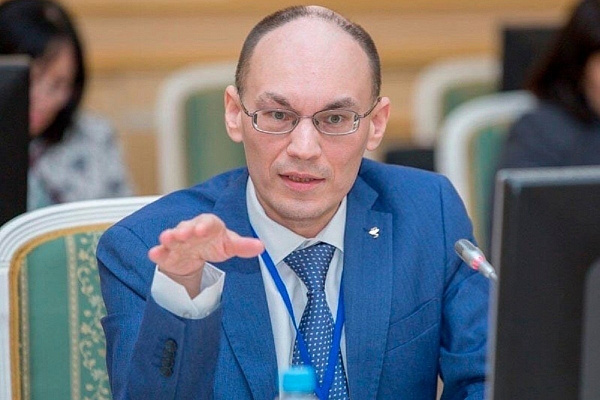 Главный врач-профилактолог ЯНАО  Сергей Токарев встретился с коллективом НафтаГаза
